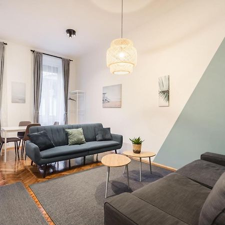 Apartment Downtown Budapest Ferenc 42 ภายนอก รูปภาพ